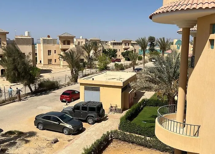 & Roof With Red Sea View Apartment *